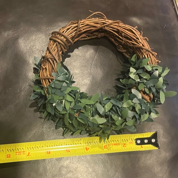 6” by 6” Wreath - Picture 6 of 6